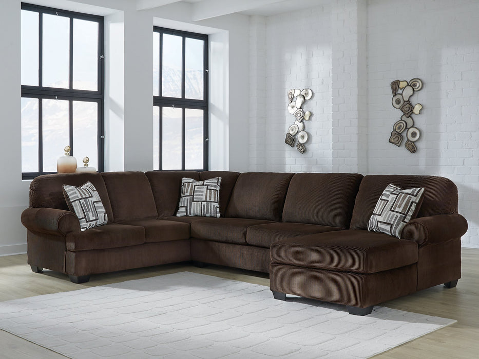 Kimlee Sectional with Chaise - Hometown Comfort Station