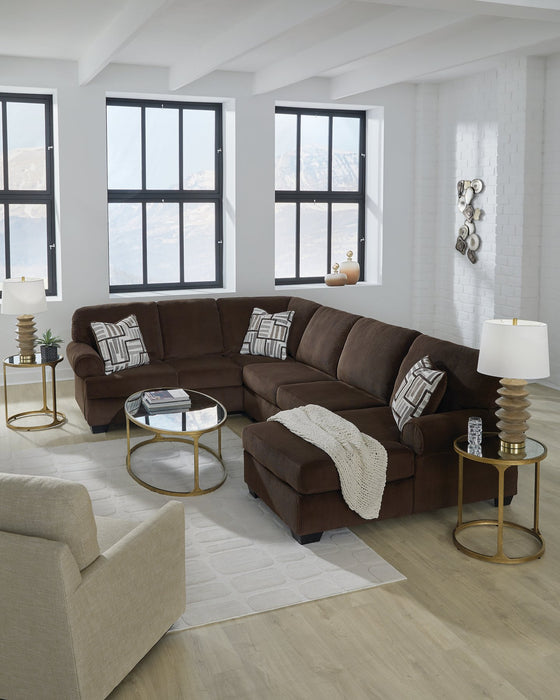 Kimlee Sectional with Chaise - Hometown Comfort Station