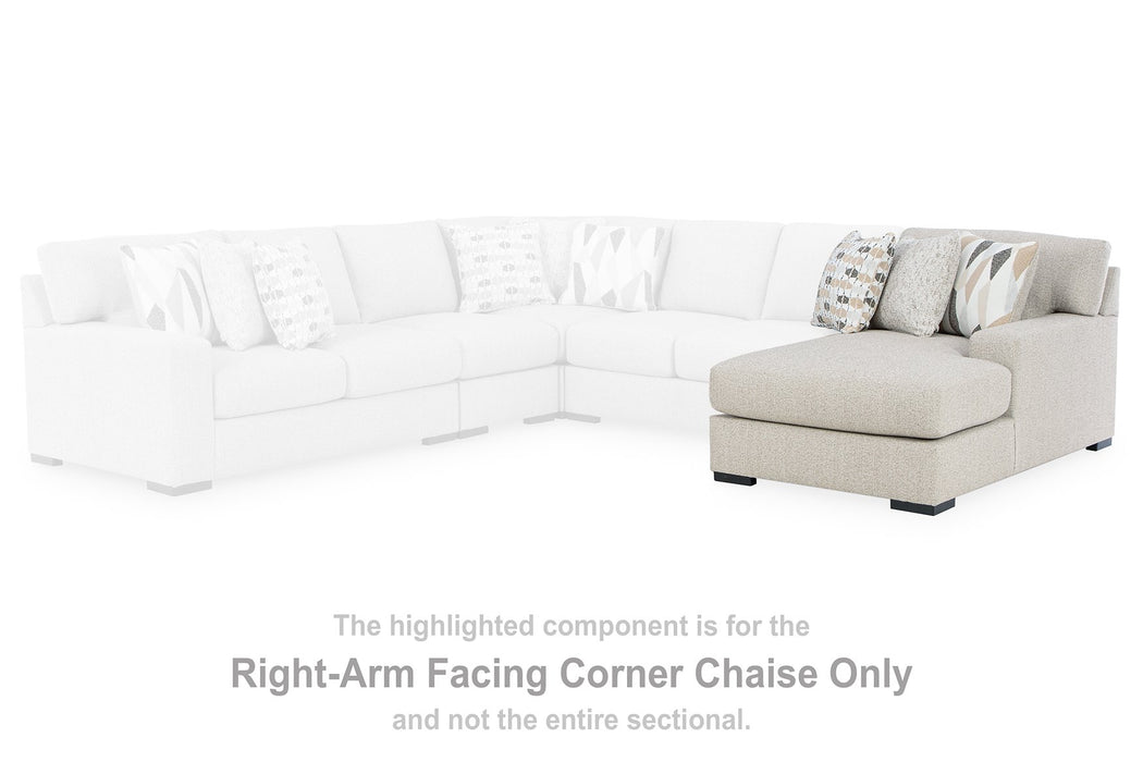Laurelgrove Sectional with Chaise
