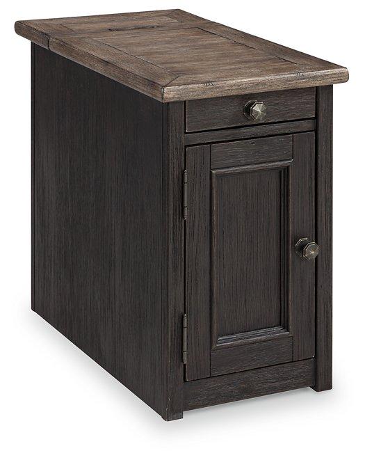 Tyler Creek End Table Set - Hometown Comfort Station