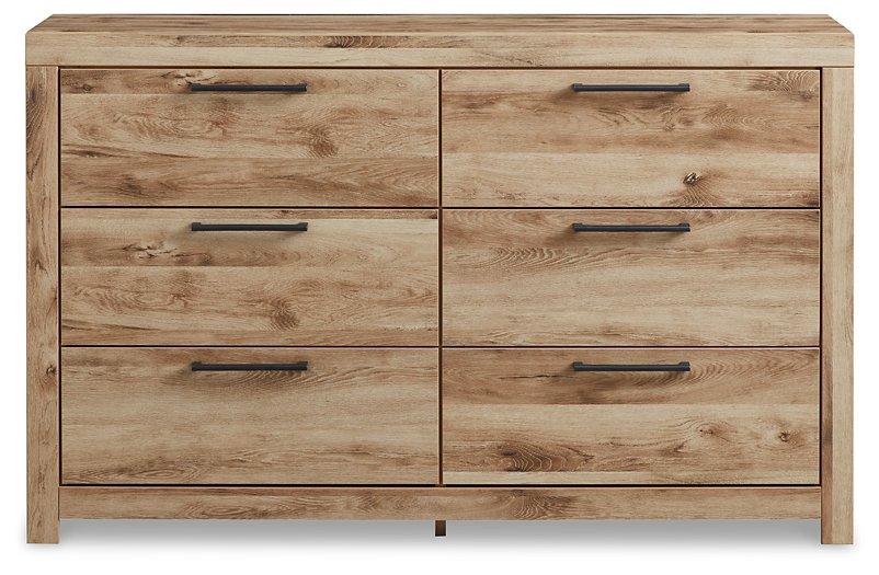 Hyanna Dresser